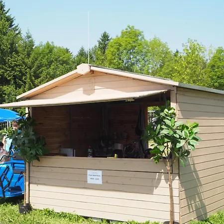 אתר קמפינג Event Glamping Spielberg