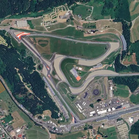 Event Glamping Spielberg 营地 *